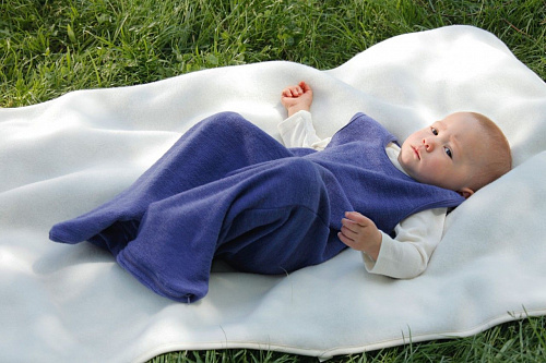 Что значит Прикрыть одеялом ребенка во сне