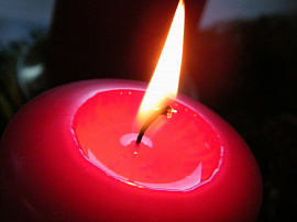 Гасить свечи (свеча, свечка)