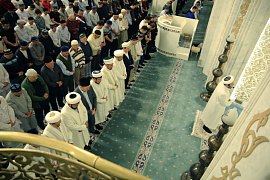 Итикаф (богослужение в мечети)