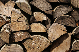 Вязанку дров рассыпать