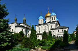 Мужской монастырь - фото №2