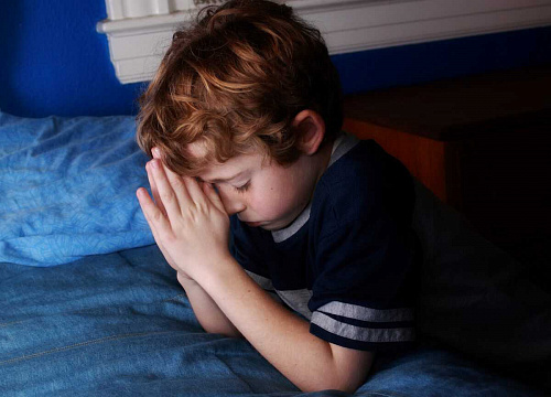 Что значит Молиться во сне (сердечно) во сне