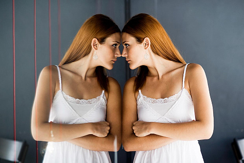 Что значит Видеть свое отражение в зеркале во сне