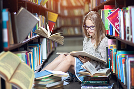 Чтение книги