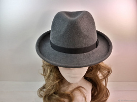 Шляпа на голове - фото №7
